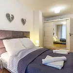 Solmare Apartments